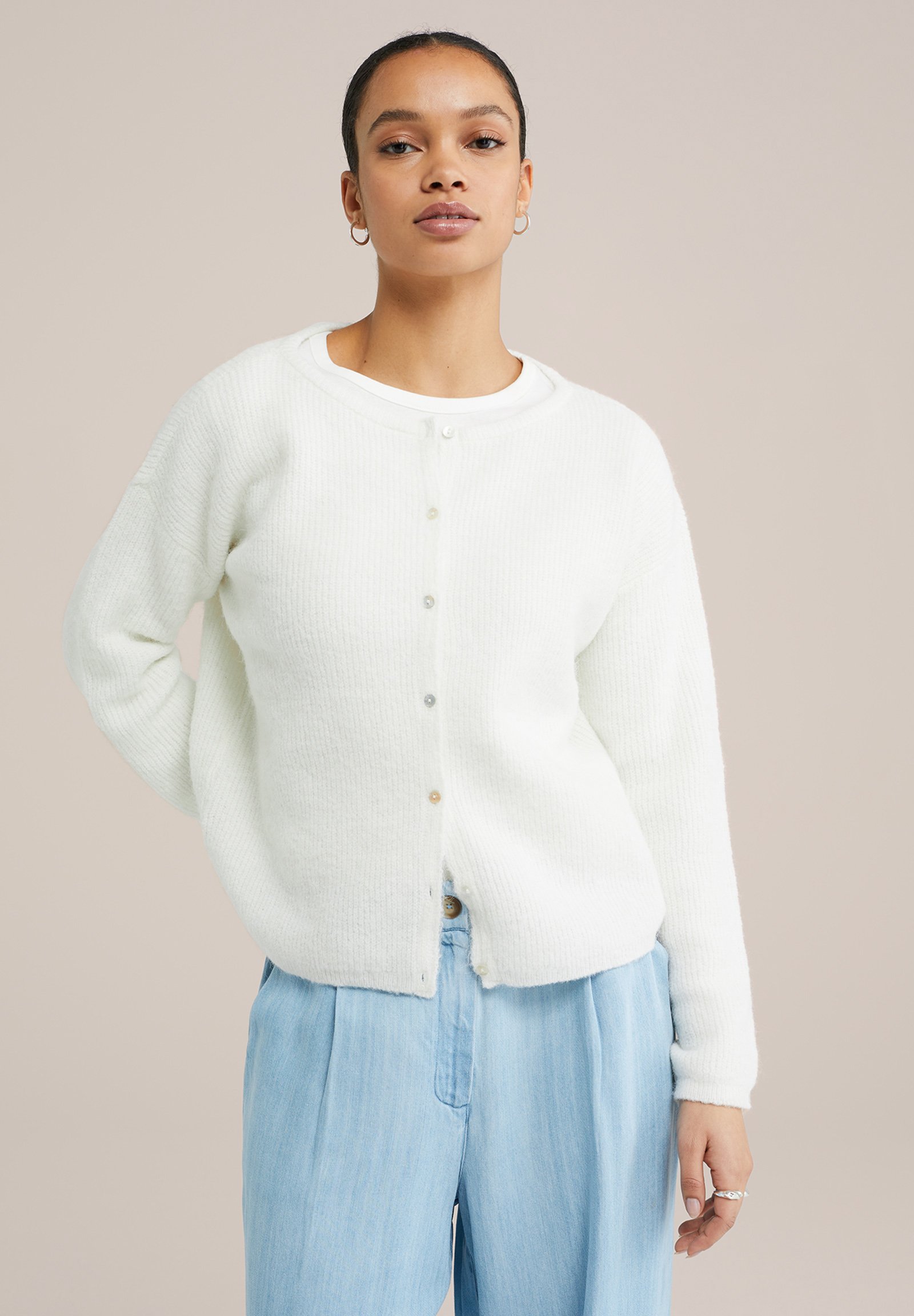 witte-vest-376gzd-1.jpg witte vest - Afbeelding 1