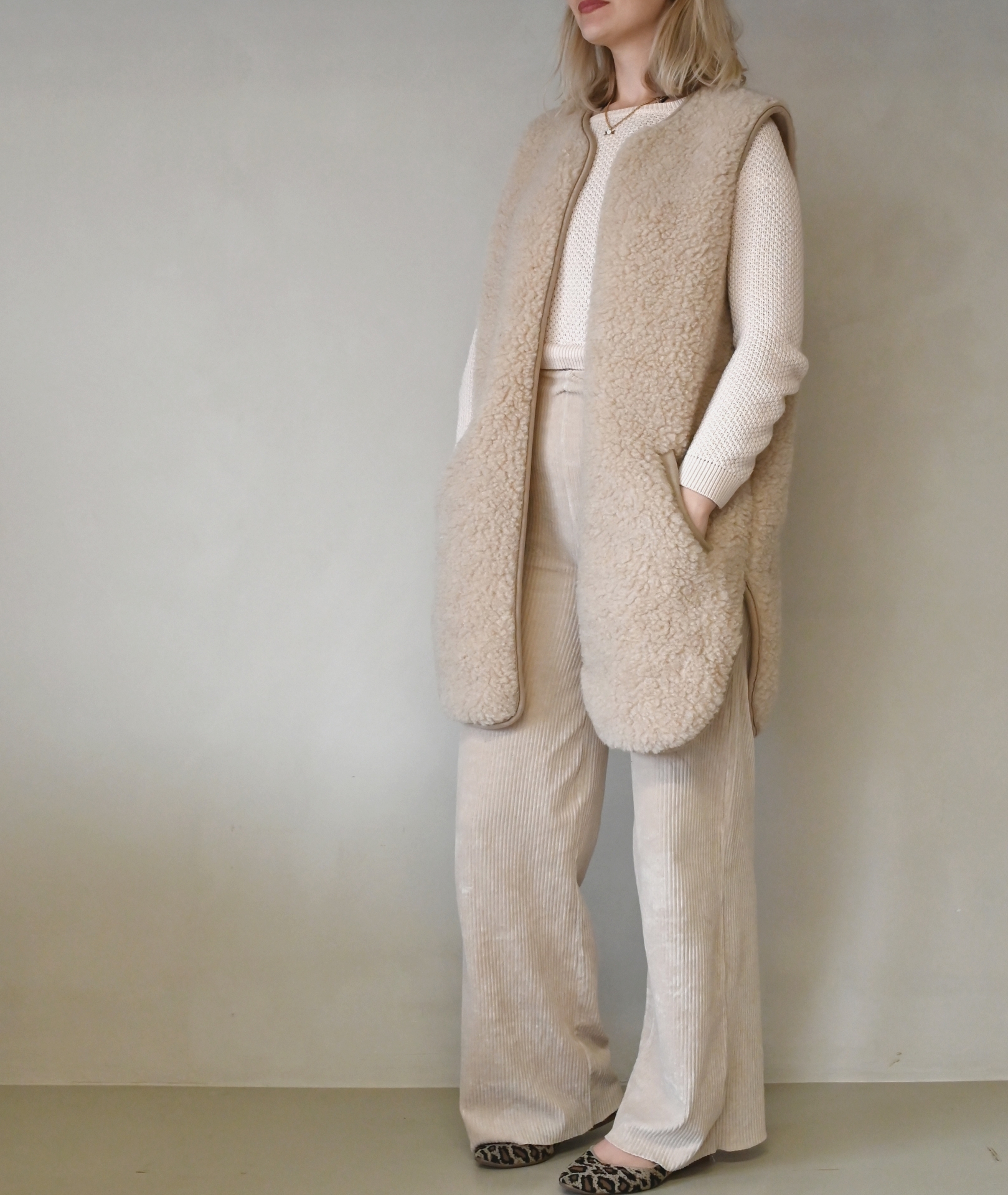 wollen-vest-190lpj-1.jpg wollen vest - Afbeelding 1
